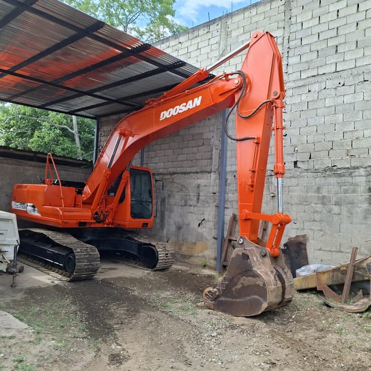 Doosan Solar 225 LCV