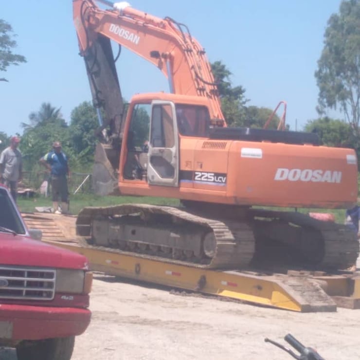 Doosan Solar 225 LCV