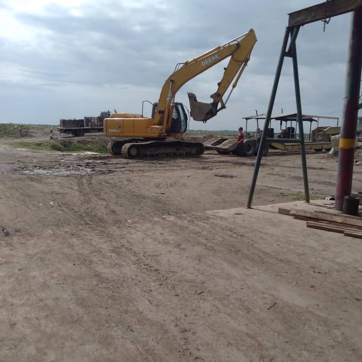 John Deere 200 CLC