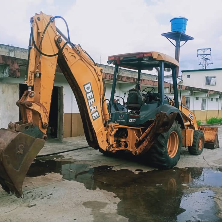 John Deere 310G